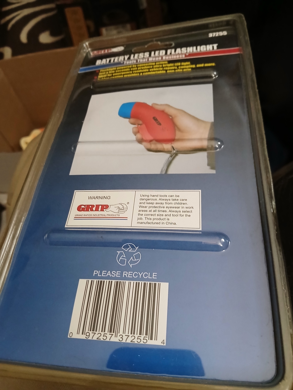 Grip Battery-Less LED Flashlight - Red & Blue - Picture 4 of 5